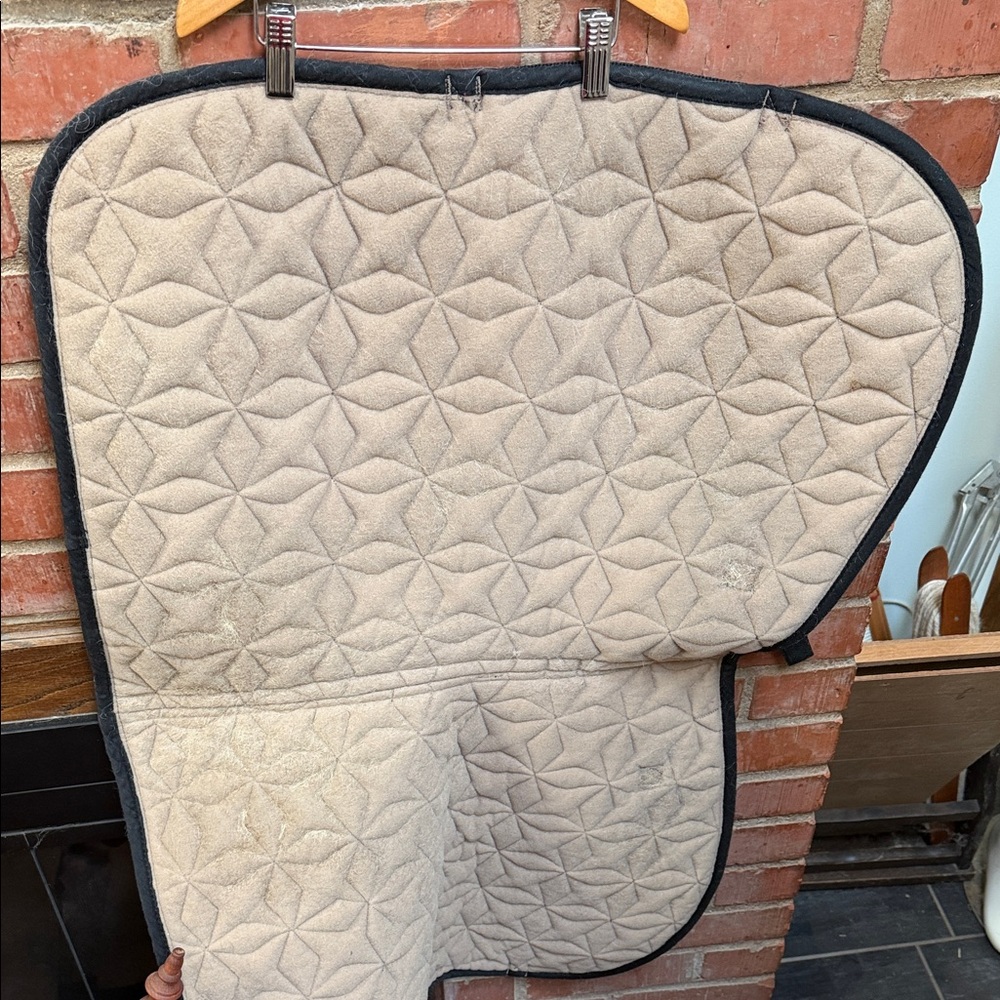 Roma Ecole Star Quilted Full Saddle Pad with Red and Gray Trim - Picture 7 of 9